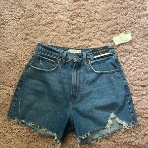 Abercrombie Mom Short